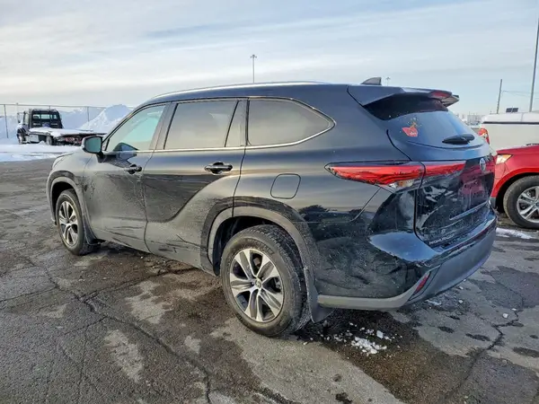 5TDGZRBH2LS517104 2020 TOYOTA HIGHLANDER - Image 2