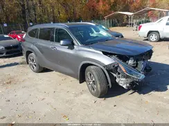 5TDGZRBH2MS074678 2021 TOYOTA HIGHLANDER