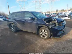 5TDGZRBH2MS076771 2021 TOYOTA HIGHLANDER