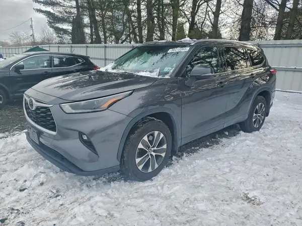 5TDGZRBH2MS078455 2021 TOYOTA HIGHLANDER - Image 1