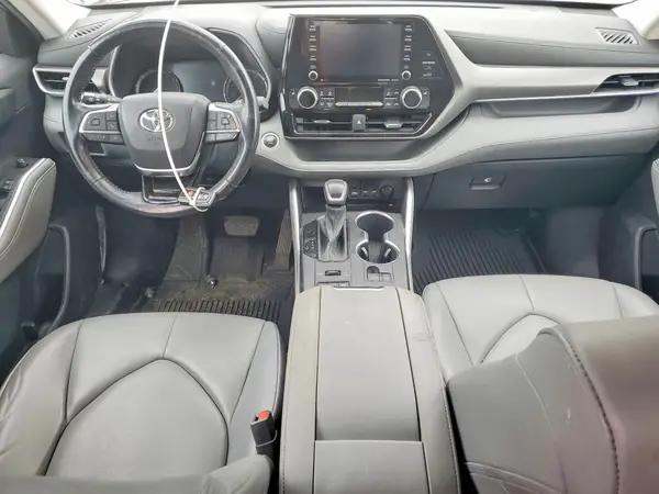 5TDGZRBH2MS081968 2021 TOYOTA HIGHLANDER - Image 8