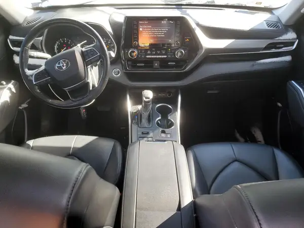5TDGZRBH2MS098012 2021 TOYOTA HIGHLANDER - Image 8