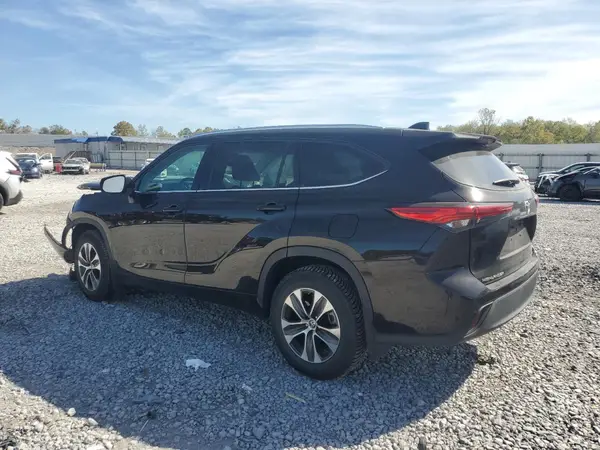 5TDGZRBH2MS153378 2021 TOYOTA HIGHLANDER - Image 2