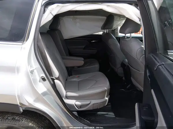 5TDGZRBH2MS551769 2021 TOYOTA HIGHLANDER - Image 8