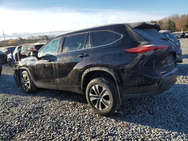 5TDGZRBH2NS186026 2022 TOYOTA HIGHLANDER - Image 2