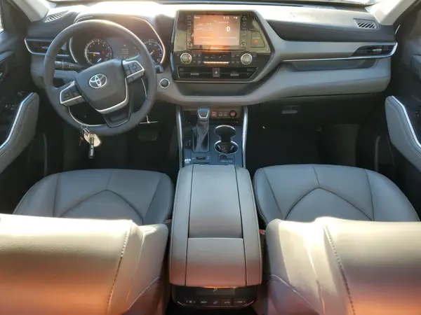 5TDGZRBH2NS186026 2022 TOYOTA HIGHLANDER - Image 8