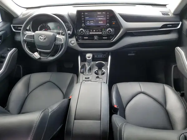 5TDGZRBH2NS186348 2022 TOYOTA HIGHLANDER - Image 8
