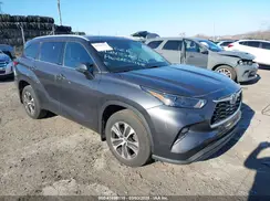 5TDGZRBH2NS200121 2022 TOYOTA HIGHLANDER