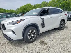 5TDGZRBH2NS204427 2022 TOYOTA HIGHLANDER