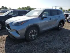 5TDGZRBH2NS212768 2022 TOYOTA HIGHLANDER