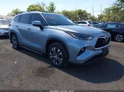 5TDGZRBH2NS218425 2022 TOYOTA HIGHLANDER
