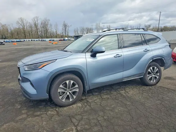 5TDGZRBH2NS226069 2022 TOYOTA HIGHLANDER - Image 1