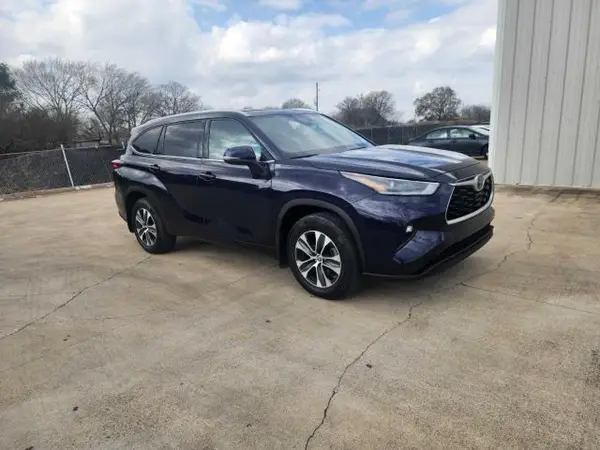 5TDGZRBH2NS245799 2022 TOYOTA HIGHLANDER - Image 1