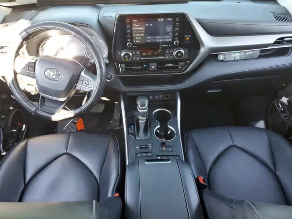 5TDGZRBH2NS249318 2022 TOYOTA HIGHLANDER - Image 8