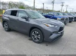 5TDGZRBH2NS253157 2022 TOYOTA HIGHLANDER
