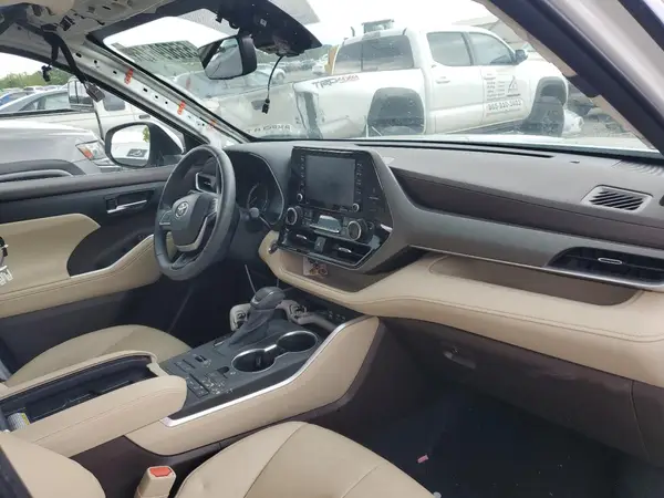 5TDGZRBH2NS256124 2022 TOYOTA HIGHLANDER - Image 8
