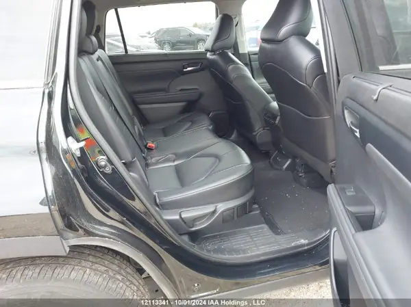 5TDGZRBH2NS562224 2022 TOYOTA HIGHLANDER - Image 8