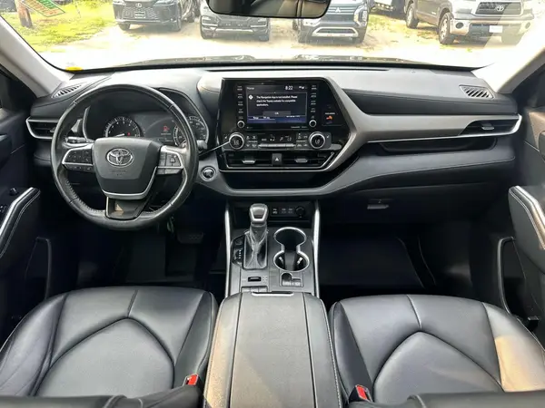 5TDGZRBH2NS563986 2022 TOYOTA HIGHLANDER - Image 8