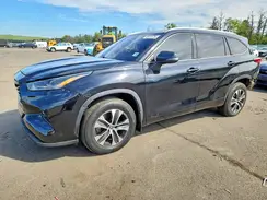 5TDGZRBH2NS572767 2022 TOYOTA HIGHLANDER