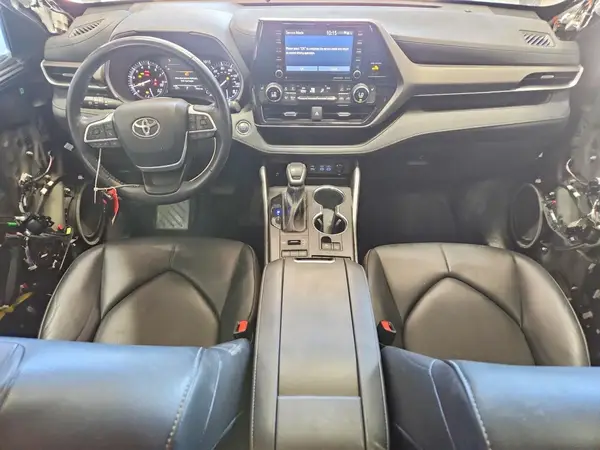 5TDGZRBH2NS573935 2022 TOYOTA HIGHLANDER - Image 8