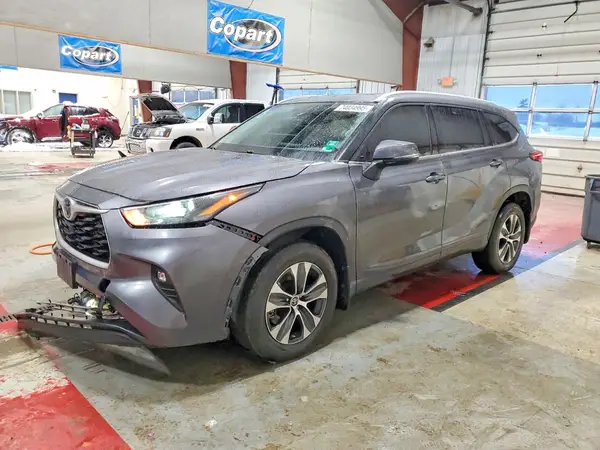 5TDGZRBH2NS578469 2022 TOYOTA HIGHLANDER - Image 1