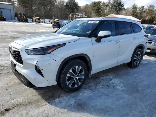 5TDGZRBH2NS578701 2022 TOYOTA HIGHLANDER - Image 1