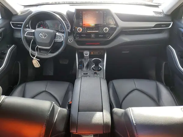 5TDGZRBH2NS579296 2022 TOYOTA HIGHLANDER - Image 8