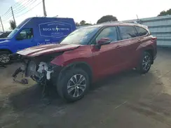 5TDGZRBH2NS582411 2022 TOYOTA HIGHLANDER