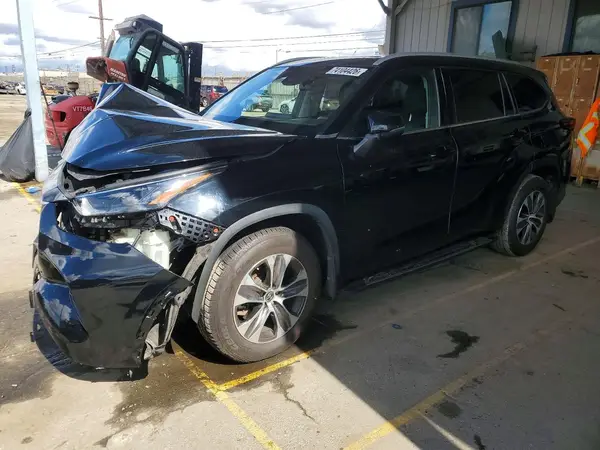 5TDGZRBH2NS595207 2022 TOYOTA HIGHLANDER - Image 1