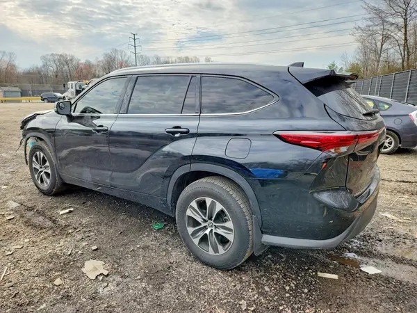 5TDGZRBH3LS018750 2020 TOYOTA HIGHLANDER - Image 2
