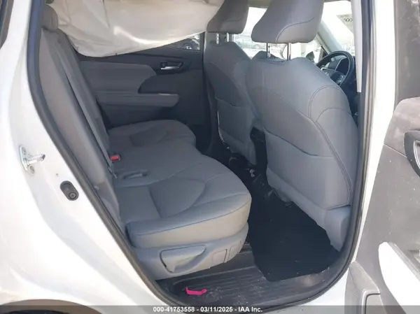 5TDGZRBH3LS504071 2020 TOYOTA HIGHLANDER - Image 8