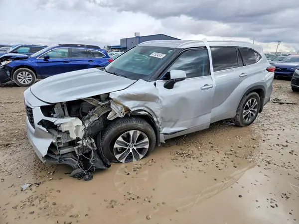 5TDGZRBH3LS509366 2020 TOYOTA HIGHLANDER - Image 1