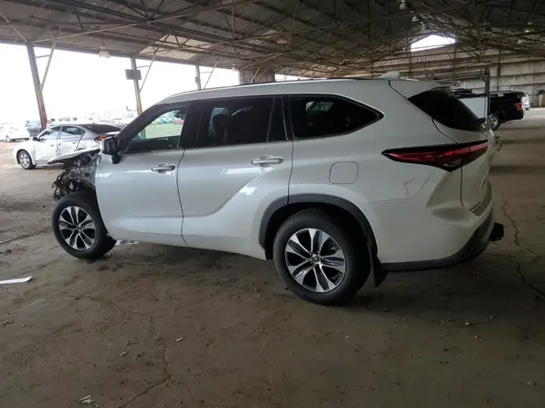 5TDGZRBH3LS522022 2020 TOYOTA HIGHLANDER - Image 2