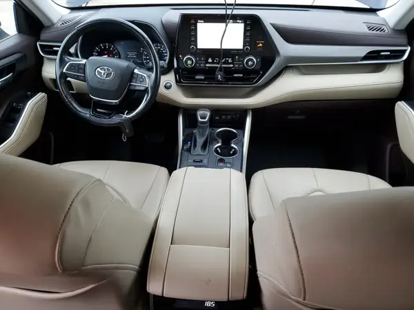 5TDGZRBH3LS522635 2020 TOYOTA HIGHLANDER - Image 8