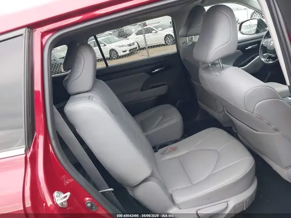 5TDGZRBH3MS059123 2021 TOYOTA HIGHLANDER - Image 8