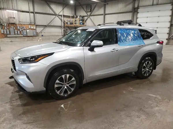 5TDGZRBH3MS069554 2021 TOYOTA HIGHLANDER - Image 1
