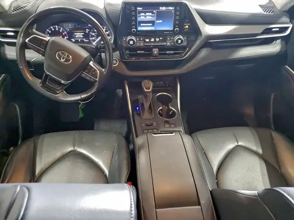 5TDGZRBH3MS073541 2021 TOYOTA HIGHLANDER - Image 8