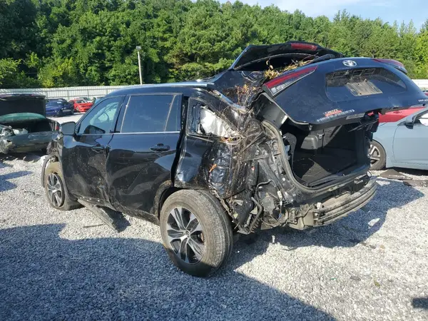 5TDGZRBH3MS073703 2021 TOYOTA HIGHLANDER - Image 2