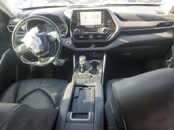 5TDGZRBH3MS073703 2021 TOYOTA HIGHLANDER - Image 8