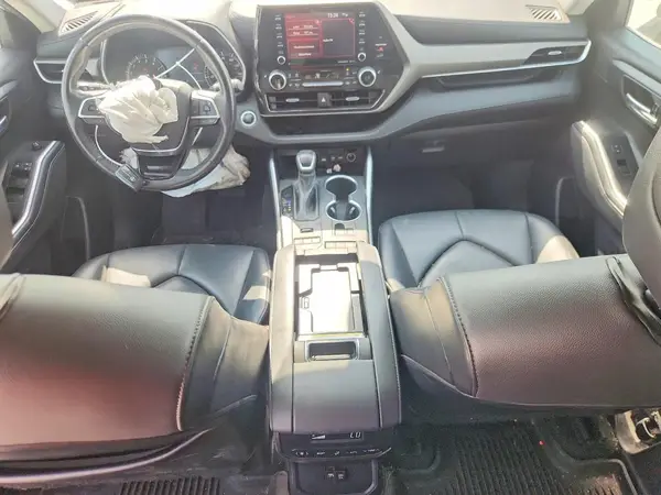 5TDGZRBH3MS102035 2021 TOYOTA HIGHLANDER - Image 8