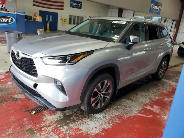 5TDGZRBH3MS109194 2021 TOYOTA HIGHLANDER - Image 1