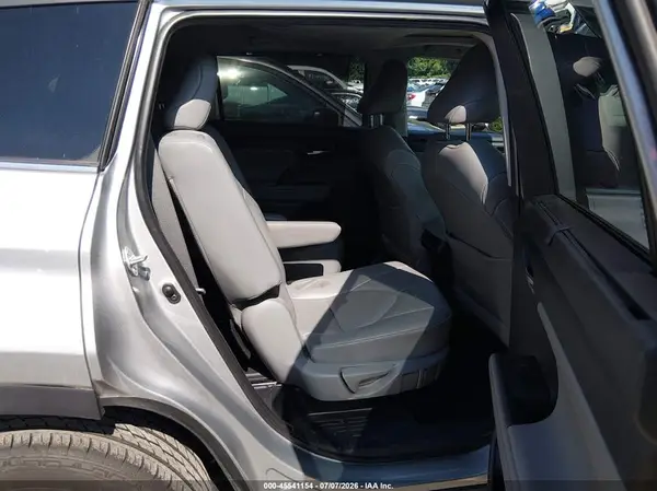 5TDGZRBH3MS129297 2021 TOYOTA HIGHLANDER - Image 8