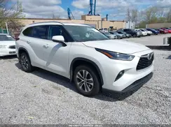 5TDGZRBH3MS136153 2021 TOYOTA HIGHLANDER