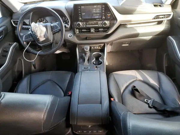 5TDGZRBH3MS525519 2021 TOYOTA HIGHLANDER - Image 8
