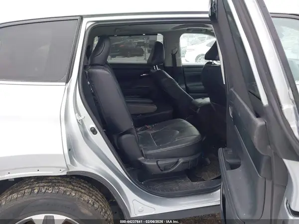 5TDGZRBH3MS544183 2021 TOYOTA HIGHLANDER - Image 8