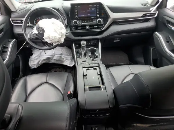 5TDGZRBH3MS544801 2021 TOYOTA HIGHLANDER - Image 8