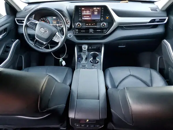 5TDGZRBH3MS558603 2021 TOYOTA HIGHLANDER - Image 8