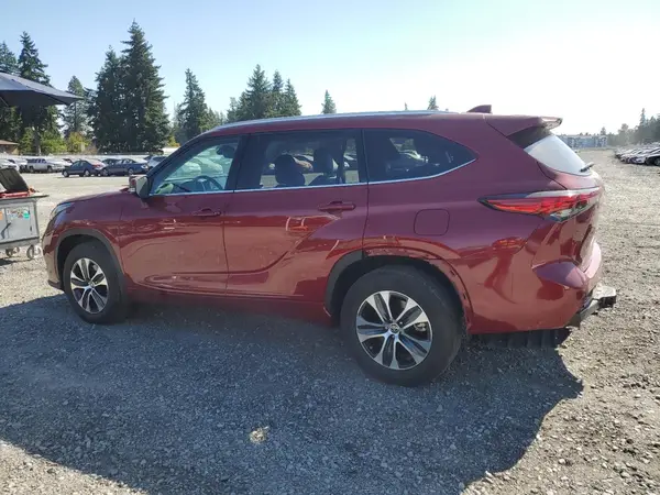 5TDGZRBH3NS183961 2022 TOYOTA HIGHLANDER - Image 2
