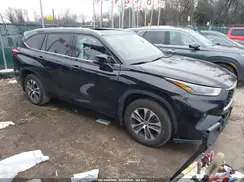 5TDGZRBH3NS189372 2022 TOYOTA HIGHLANDER