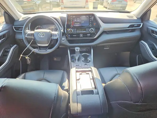 5TDGZRBH3NS206672 2022 TOYOTA HIGHLANDER - Image 8